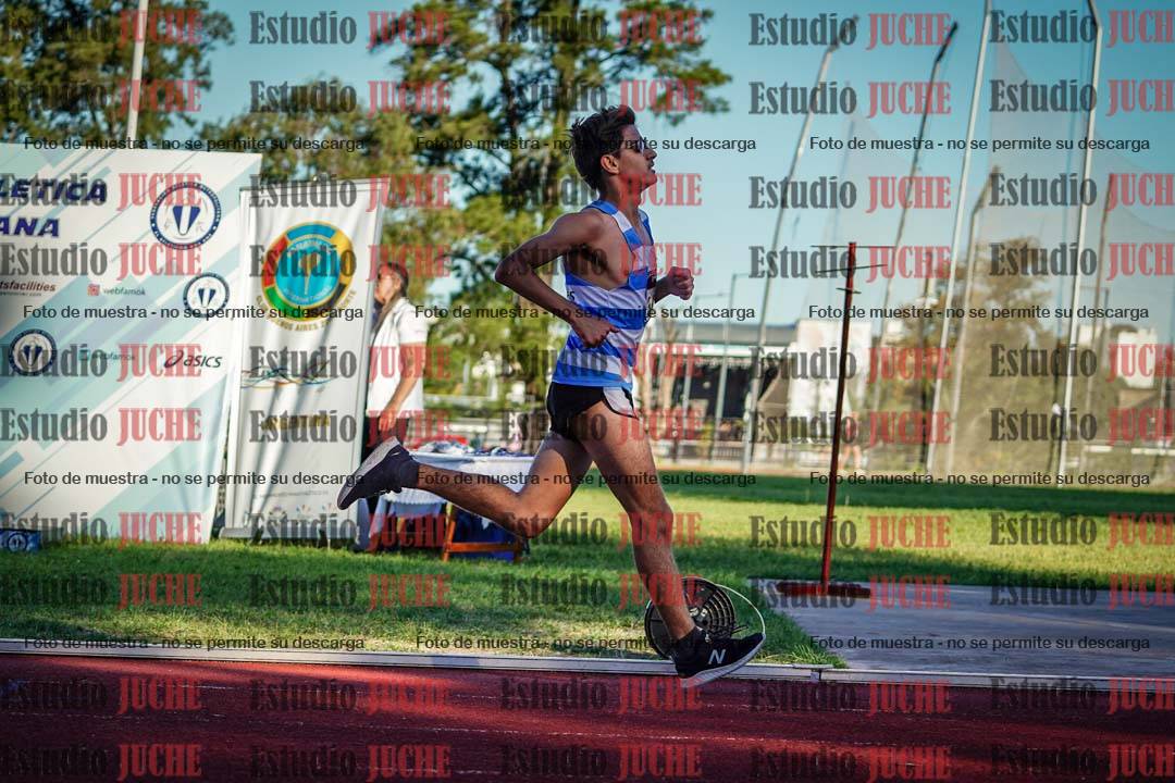 Fotos de los 3000 m llanos de varones