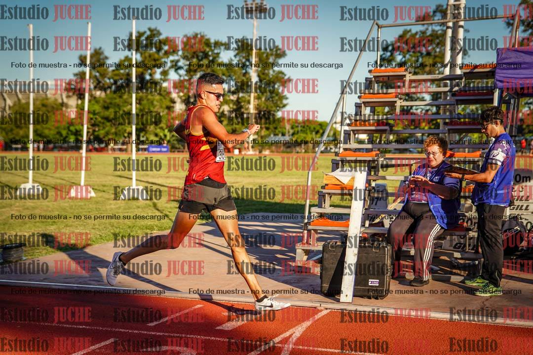 Fotos de los 3000 m llanos de varones