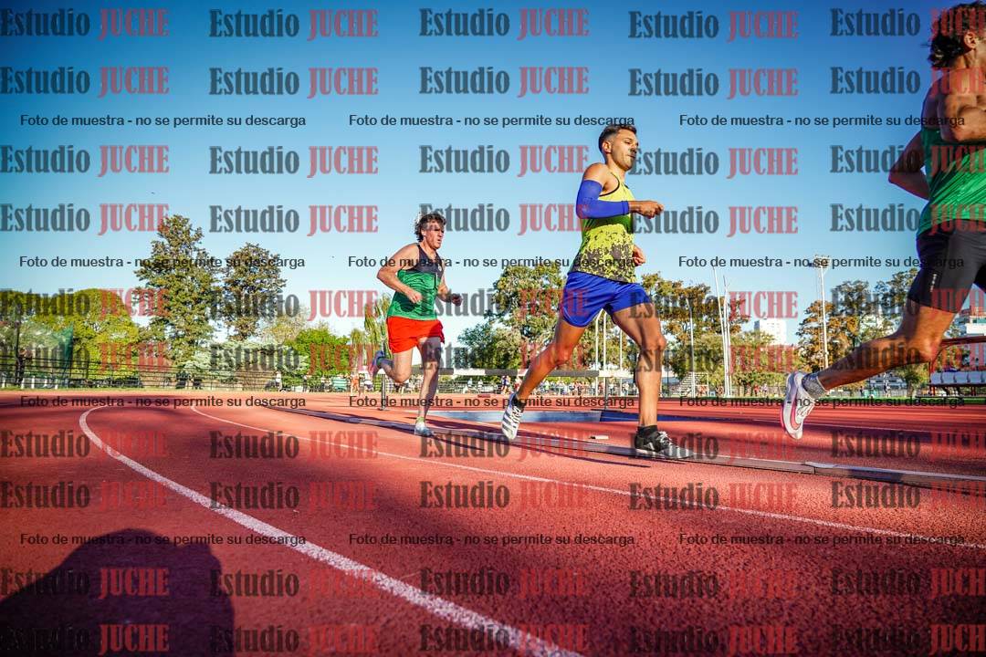 Fotos de los 3000 m llanos de varones