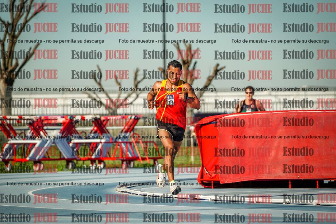 Fotos de los 3000 m llanos de varones