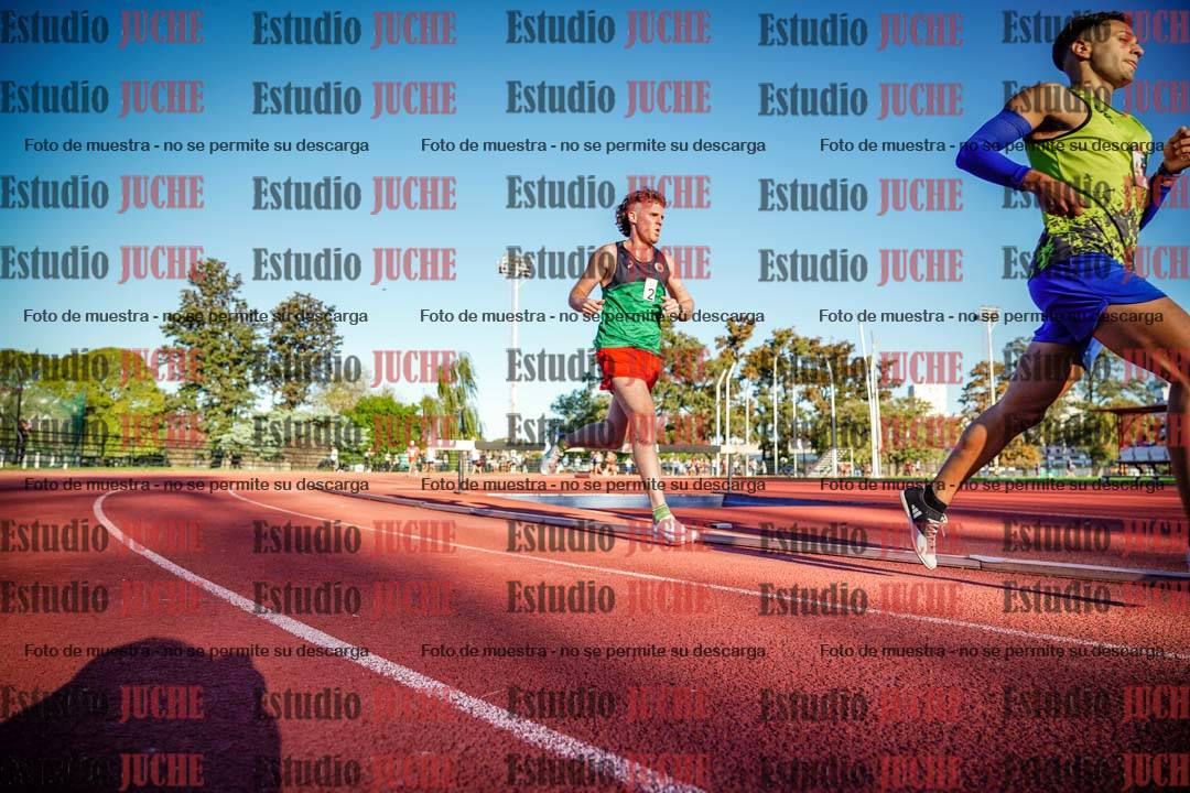 Fotos de los 3000 m llanos de varones