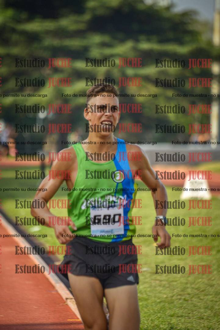 Fotos de los 3000 m llanos de varones
