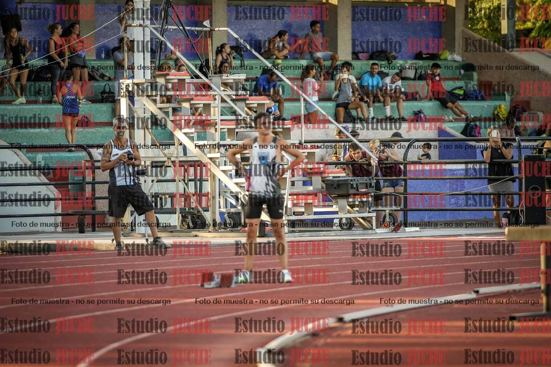 Fotos de las Postas 4x100 m de varones
