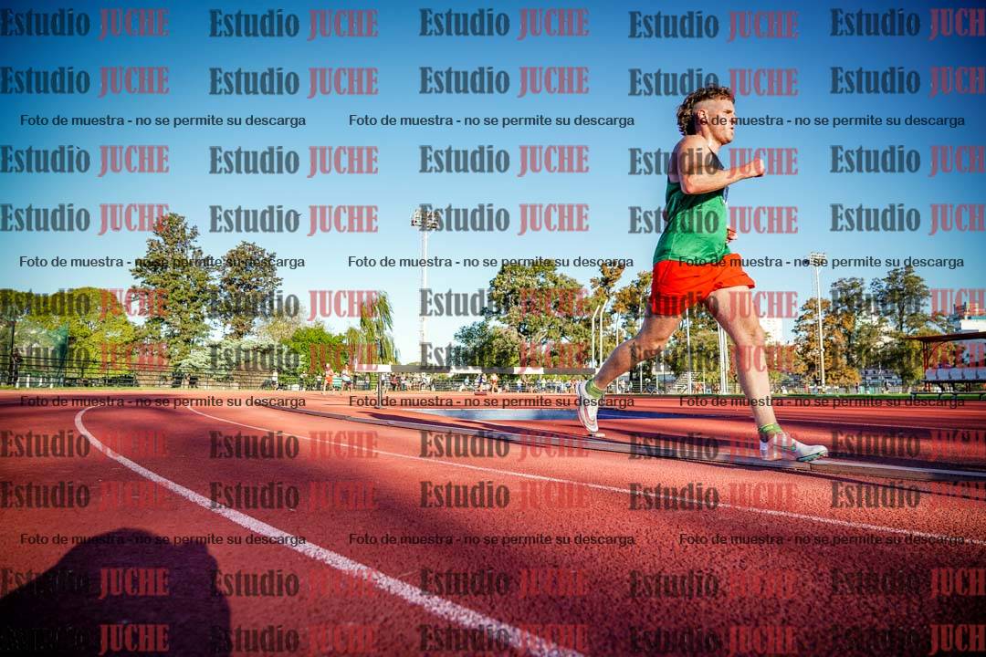 Fotos de los 3000 m llanos de varones