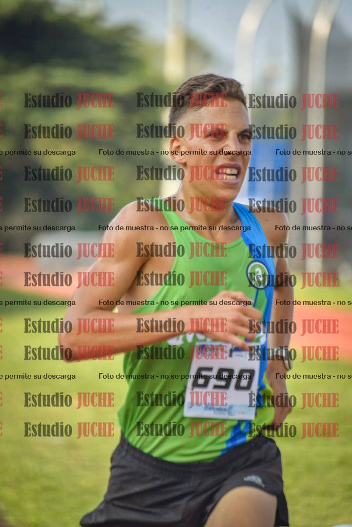 Fotos de los 3000 m llanos de varones