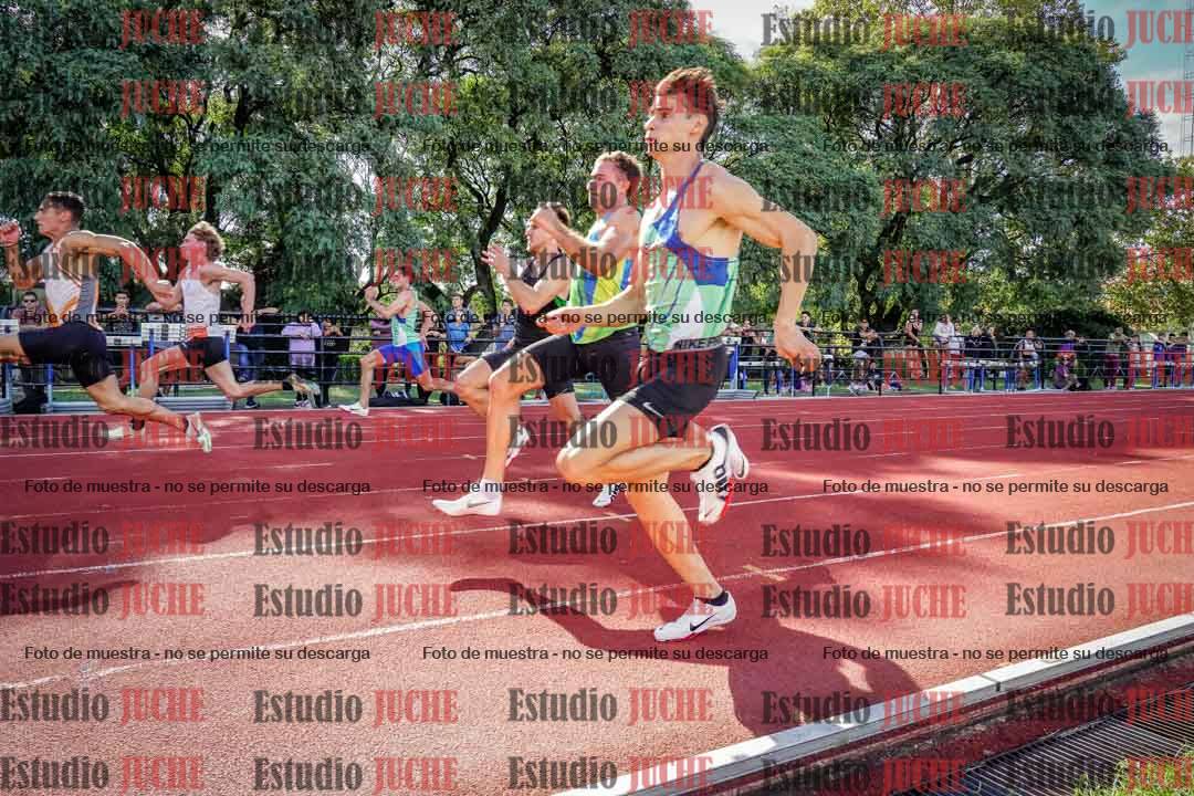 Fotos de los 100 m llanos de varones - FINAL