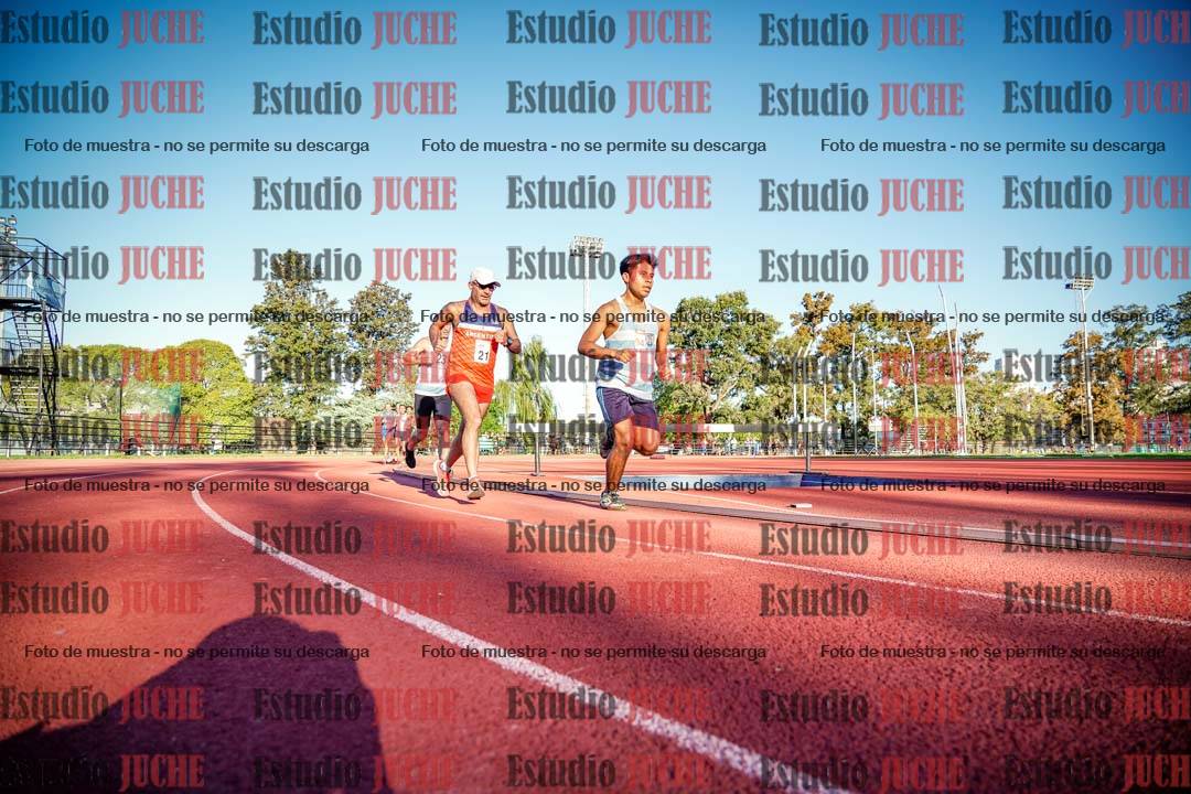 Fotos de los 3000 m llanos de varones