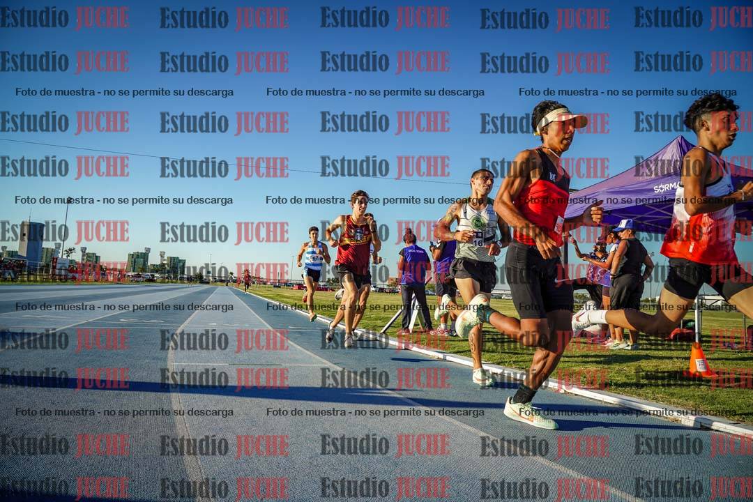 Fotos de los 1500 m llanos de varones