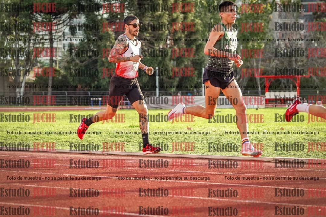 Fotos de los 3000 m llanos de varones