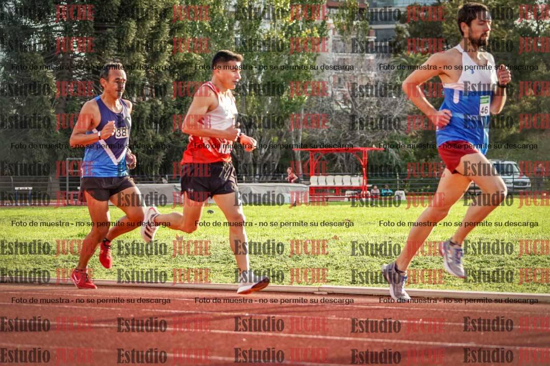 Fotos de los 3000 m llanos de varones