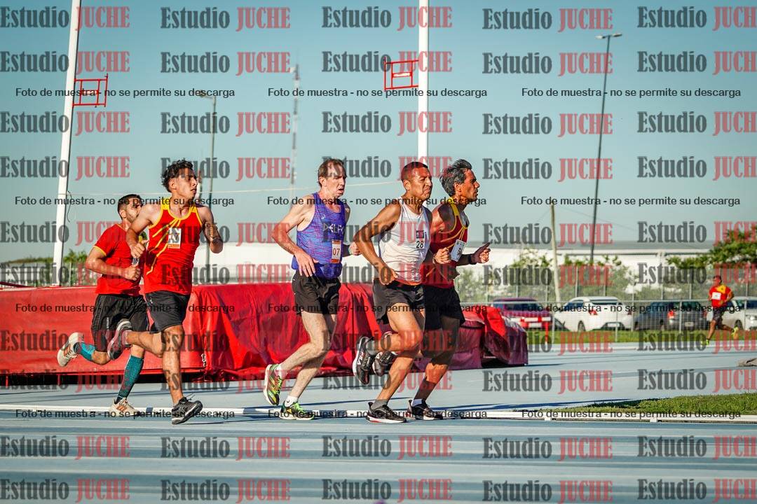 Fotos de los 3000 m llanos de varones