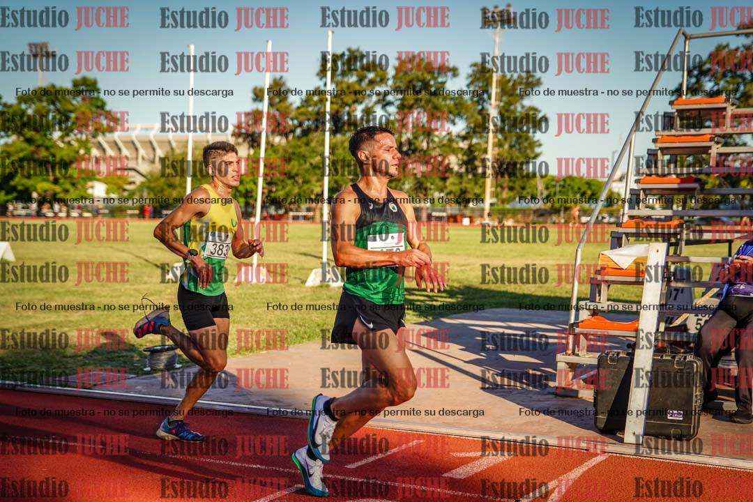 Fotos de los 3000 m llanos de varones