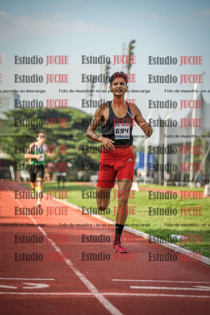 Fotos de los 3000 m llanos de varones