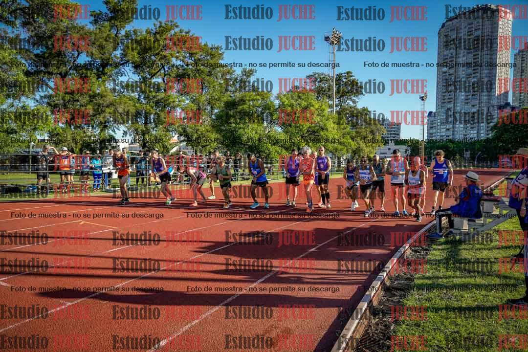 Fotos de los 3000 m llanos de varones
