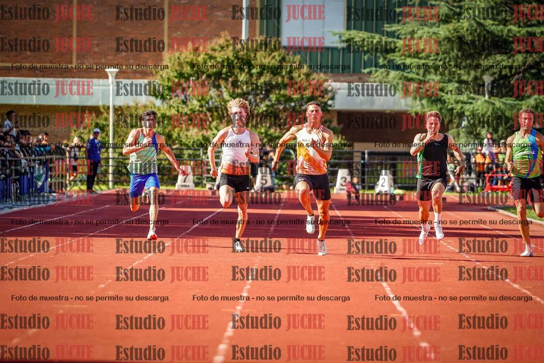 Fotos de los 100 m llanos de varones - FINAL