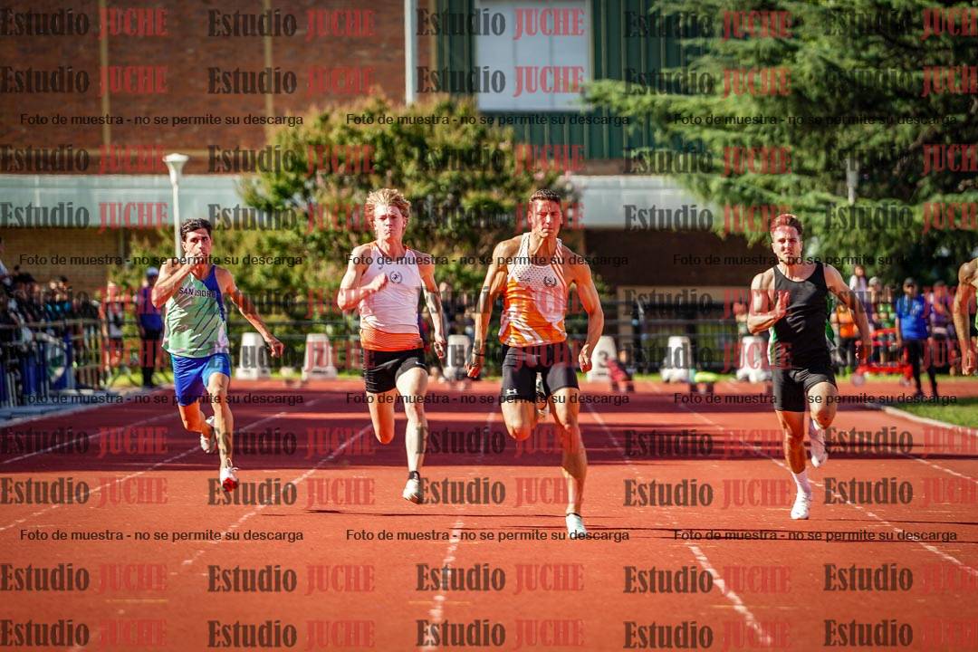 Fotos de los 100 m llanos de varones - FINAL