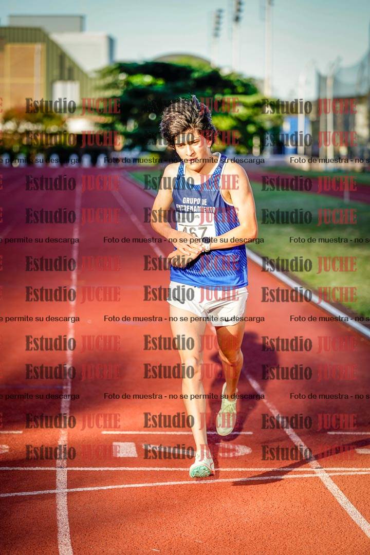 Fotos de los 3000 m llanos de varones