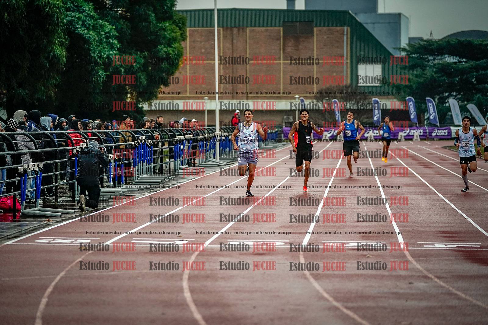 Fotos de los 400 m llanos de varones - decatlón 5