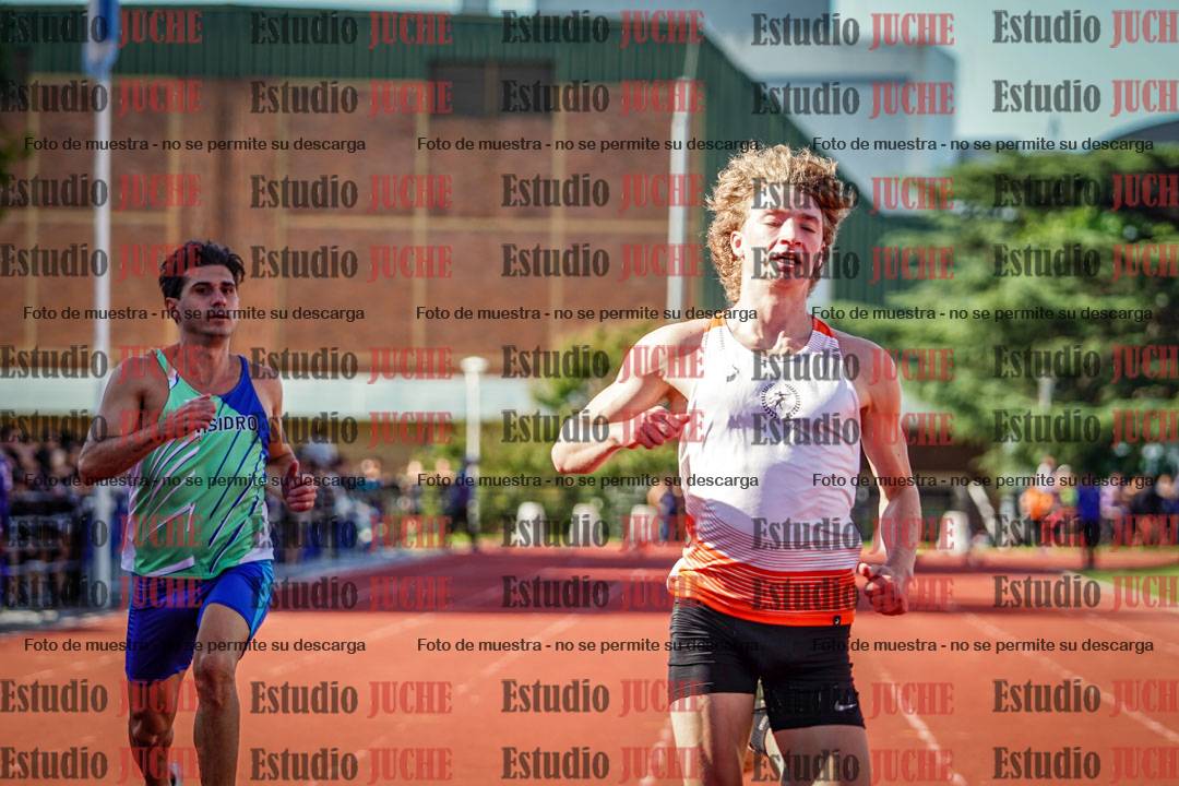 Fotos de los 100 m llanos de varones - FINAL