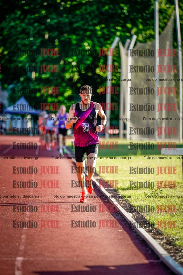 Fotos de los 3000 m llanos de varones