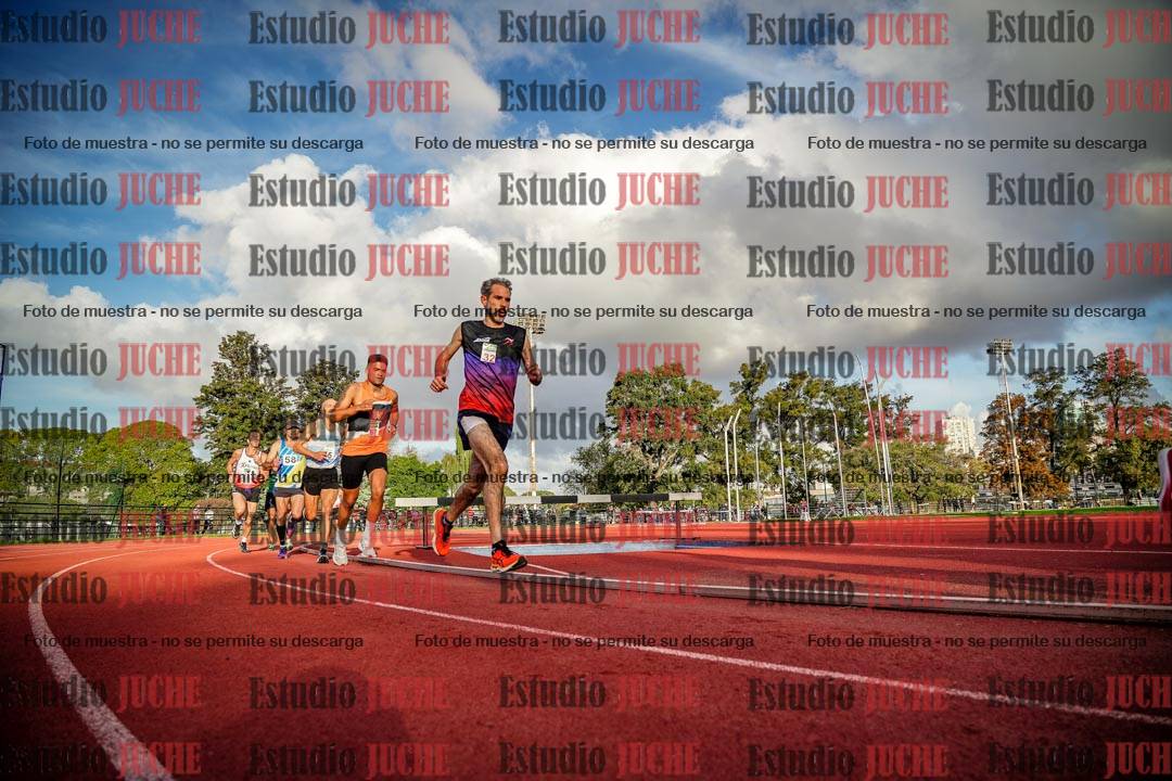 Fotos de los 3000 m llanos de varones