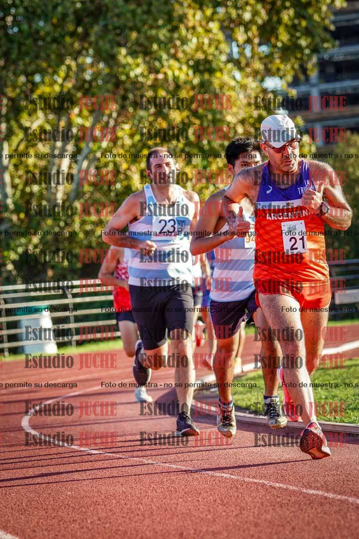 Fotos de los 3000 m llanos de varones