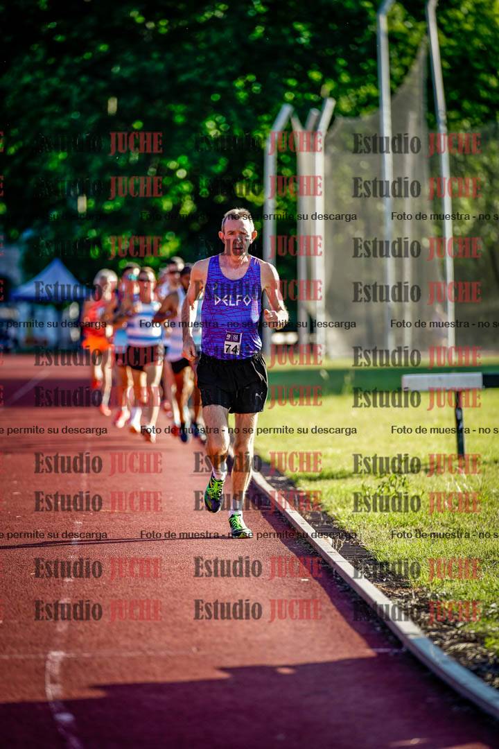 Fotos de los 3000 m llanos de varones