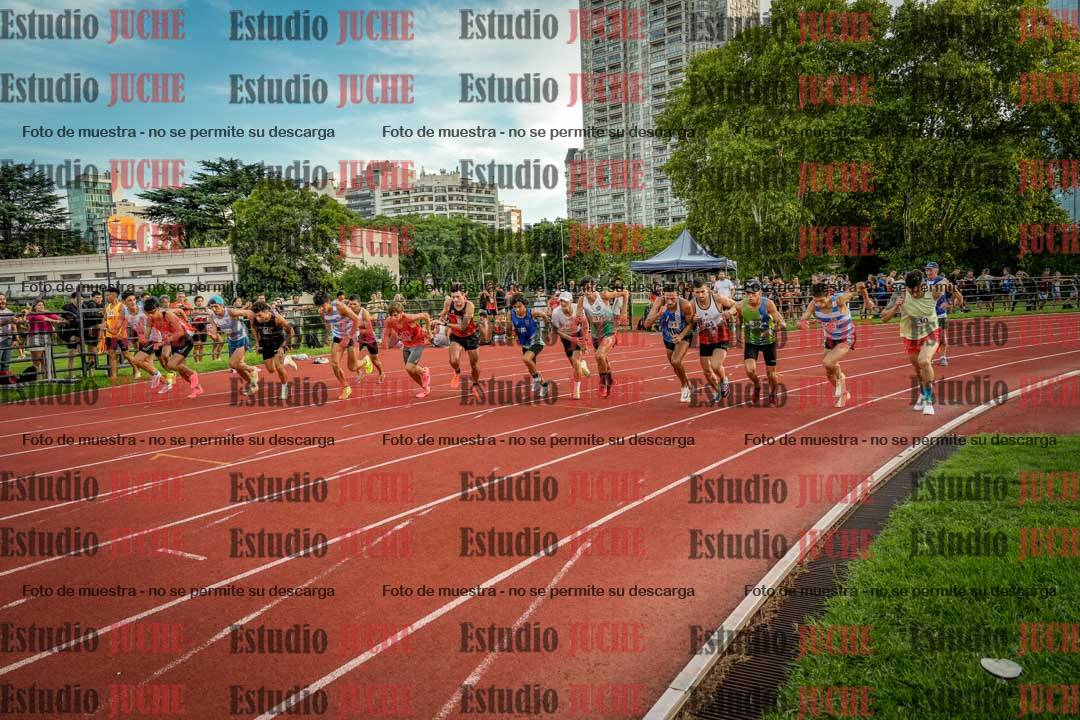 Fotos de los 1500 m llanos de varones