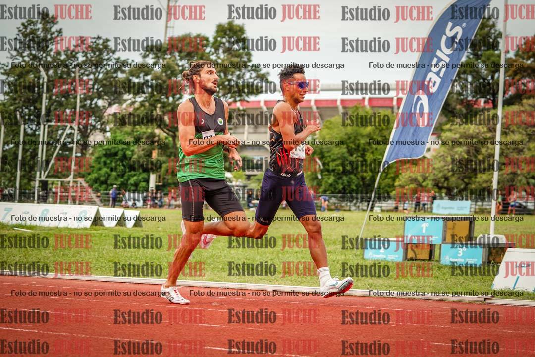 Fotos de los 3000 m llanos de varones