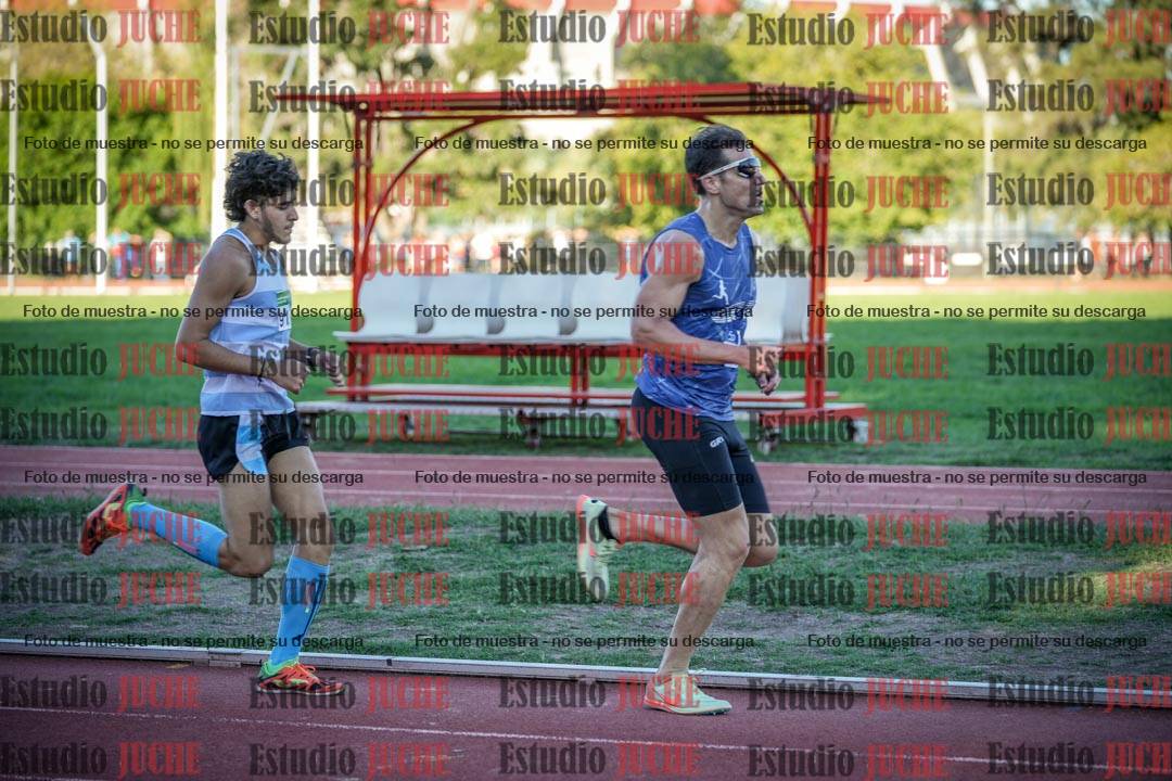 Fotos de los 3000 m llanos de varones