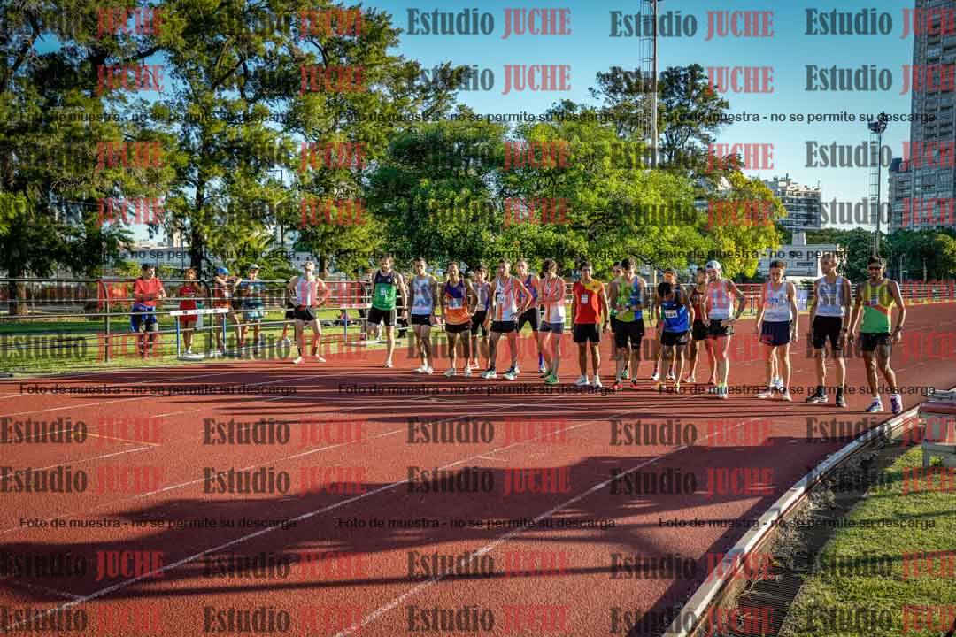 Fotos de los 3000 m llanos de varones