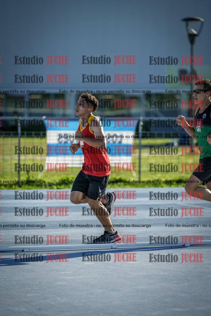 Fotos de los 3000 m llanos de varones