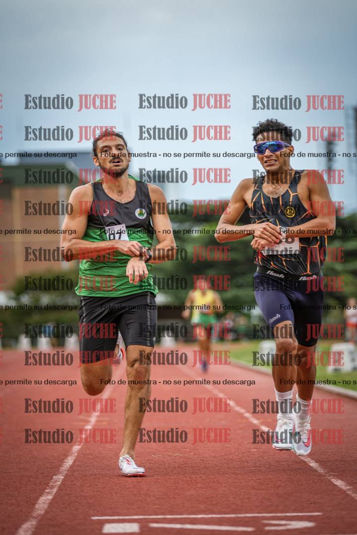 Fotos de los 3000 m llanos de varones