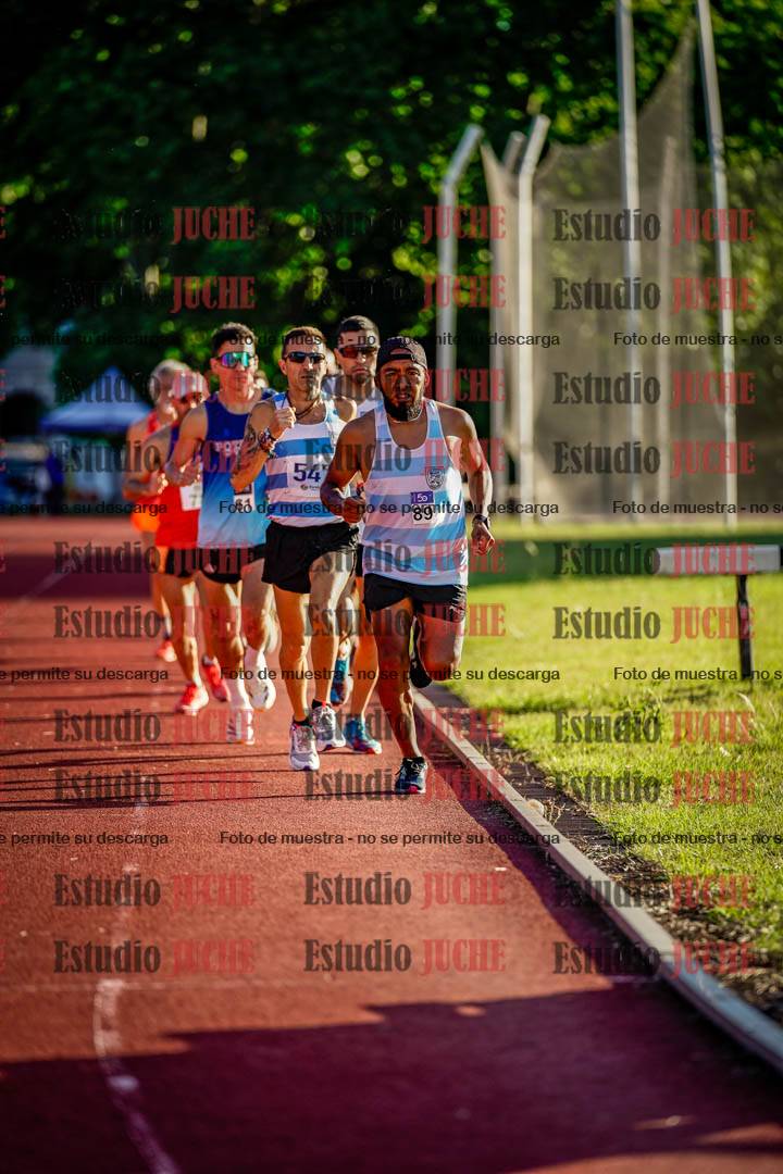 Fotos de los 3000 m llanos de varones