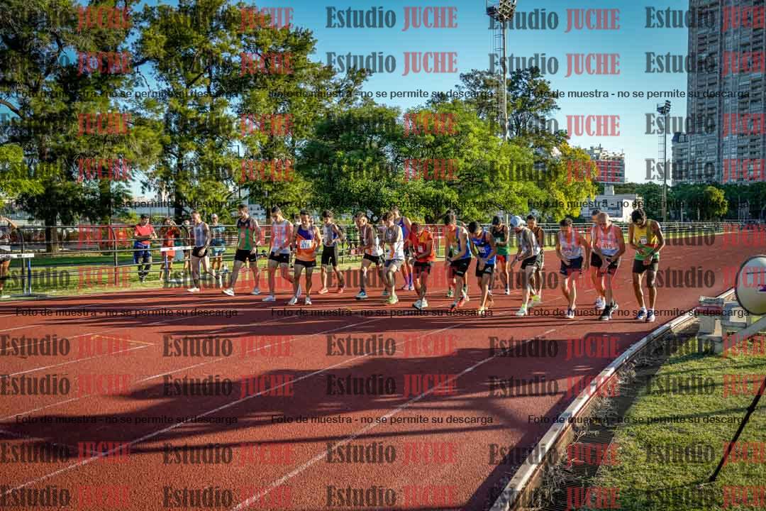 Fotos de los 3000 m llanos de varones