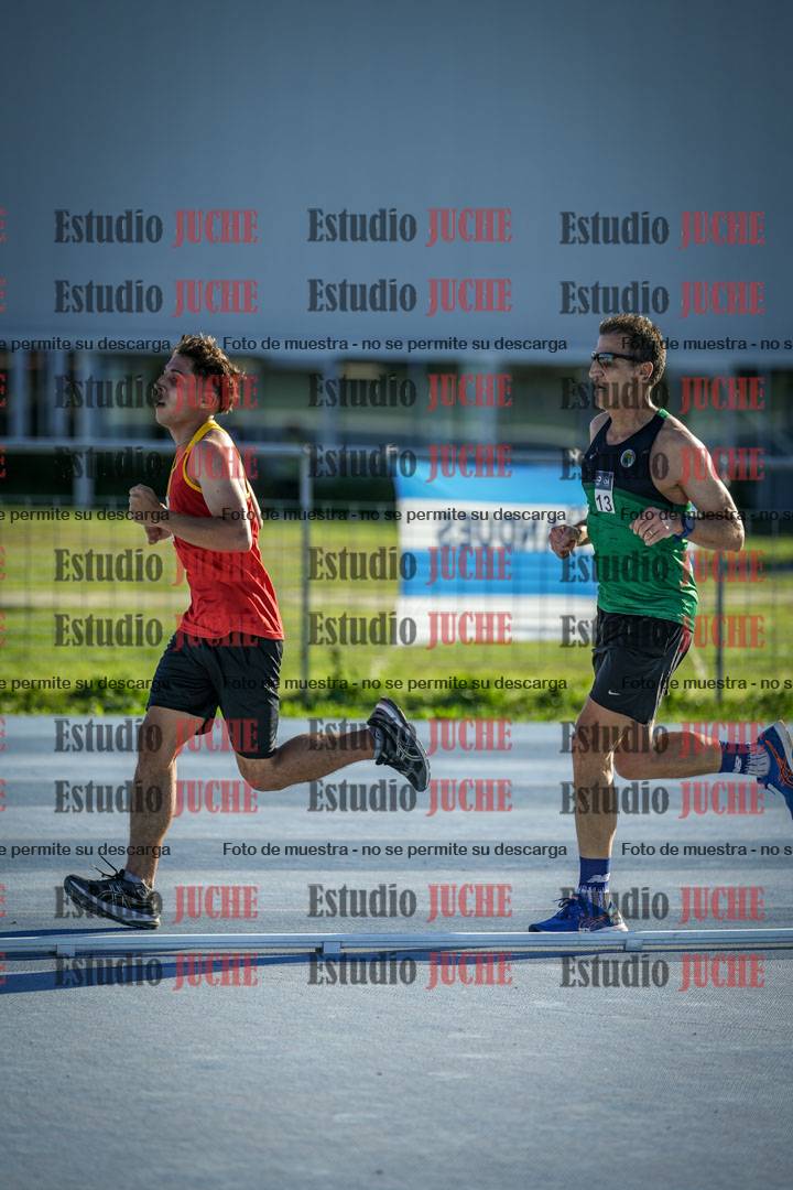 Fotos de los 3000 m llanos de varones