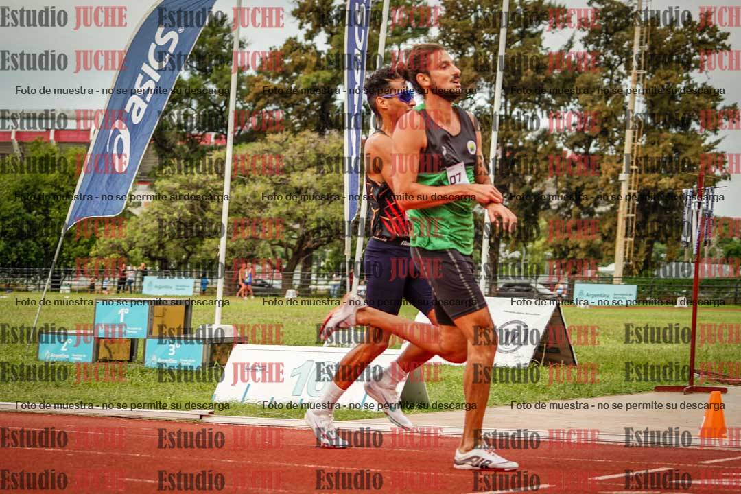 Fotos de los 3000 m llanos de varones