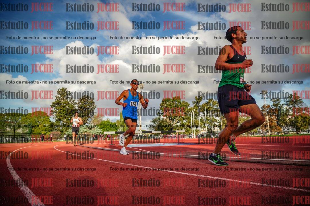 Fotos de los 3000 m llanos de varones