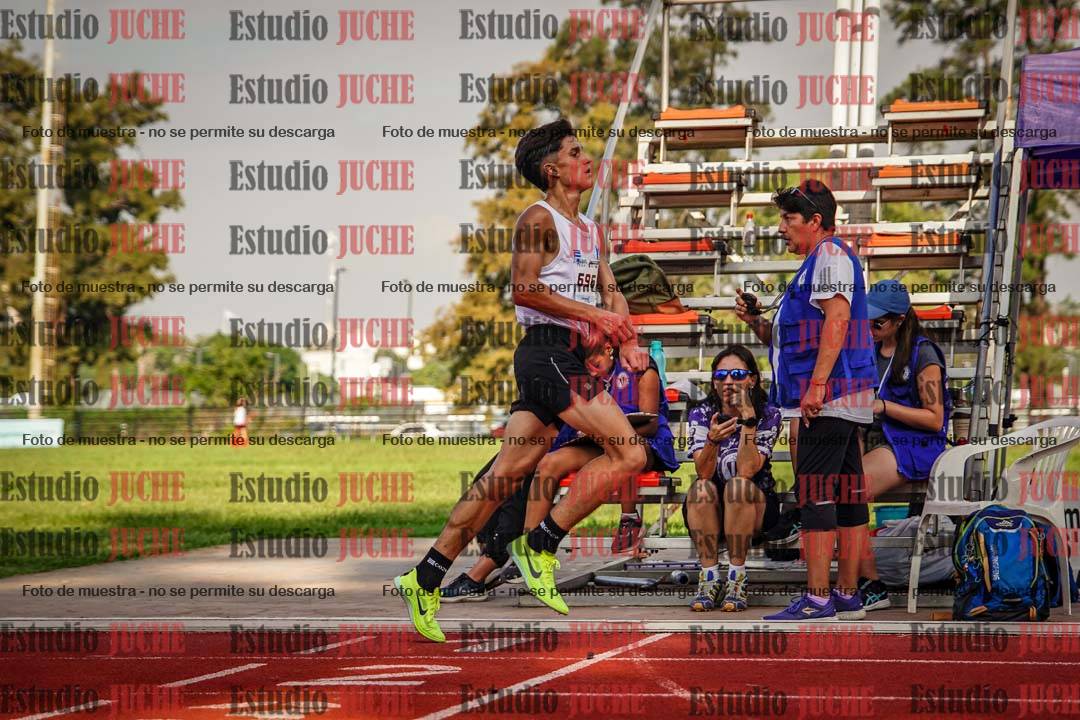 Fotos de los 3000 m llanos de varones