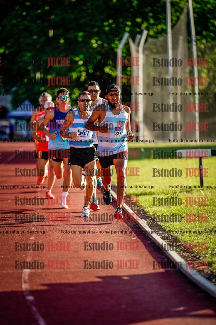 Fotos de los 3000 m llanos de varones