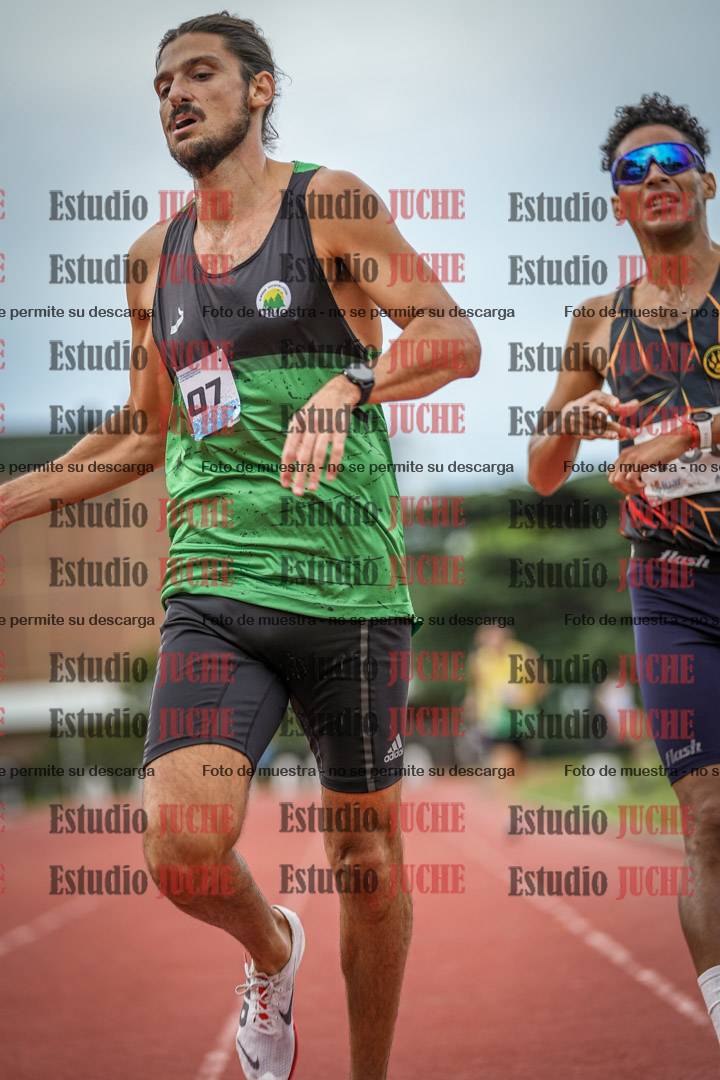Fotos de los 3000 m llanos de varones