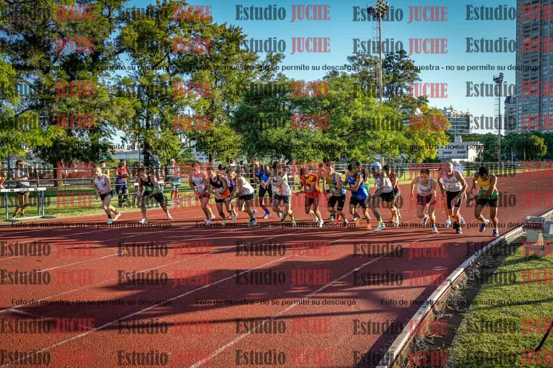 Fotos de los 3000 m llanos de varones