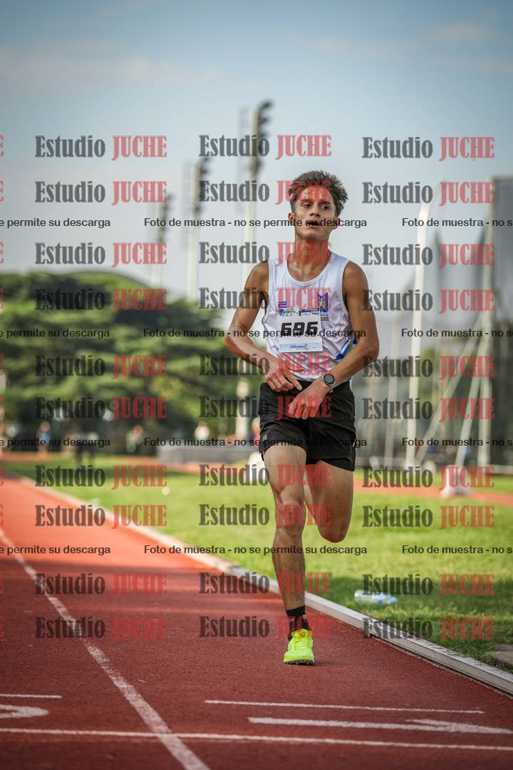 Fotos de los 3000 m llanos de varones