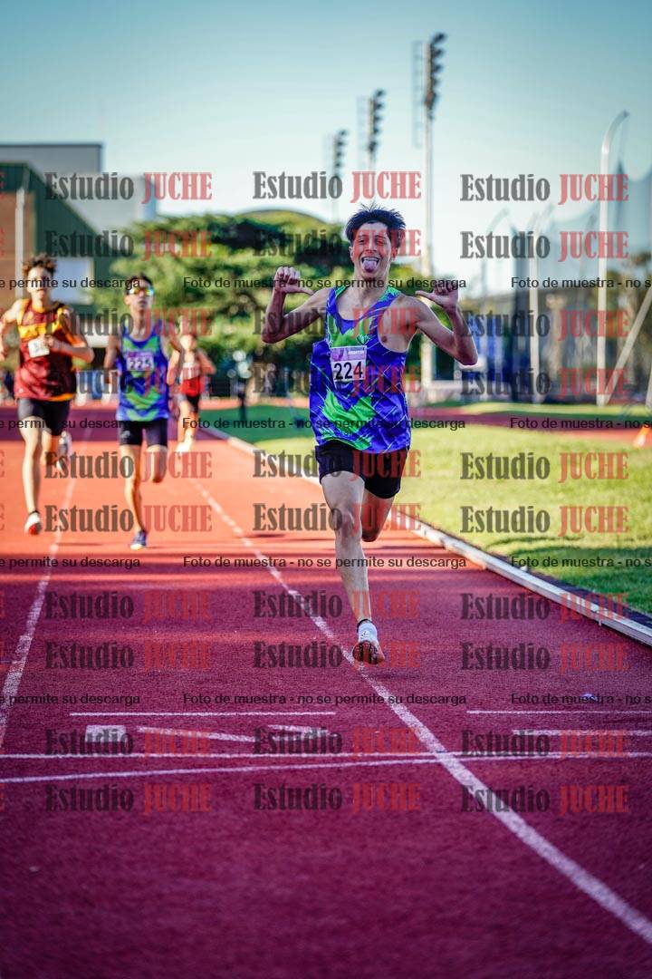 Fotos de los 600 m de varones