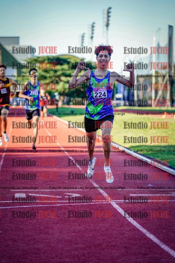 Fotos de los 600 m de varones