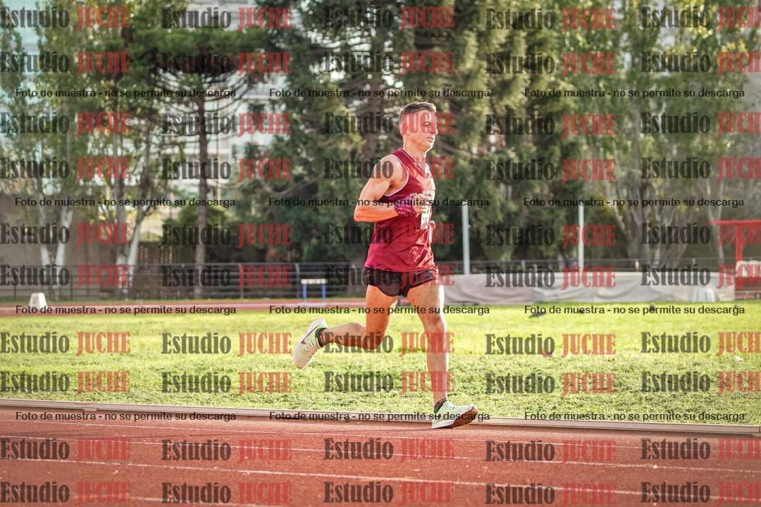 Fotos de los 3000 m llanos de varones