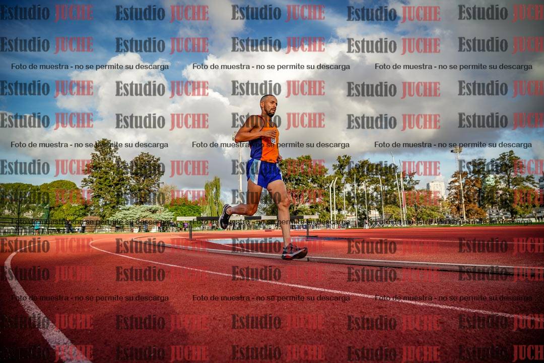 Fotos de los 3000 m llanos de varones