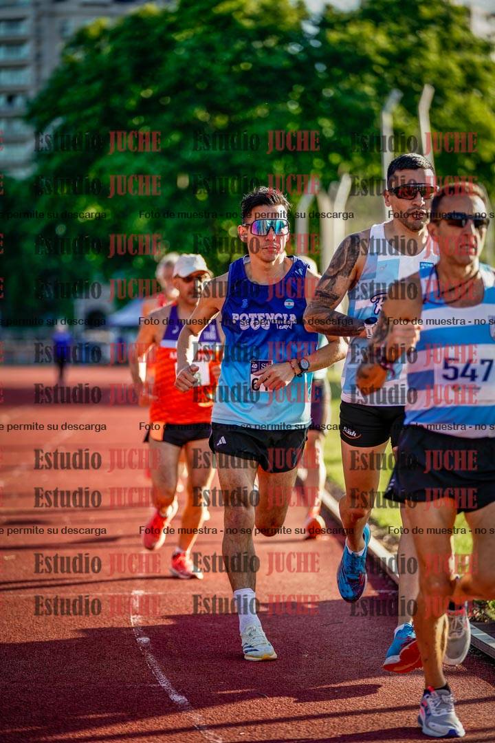Fotos de los 3000 m llanos de varones