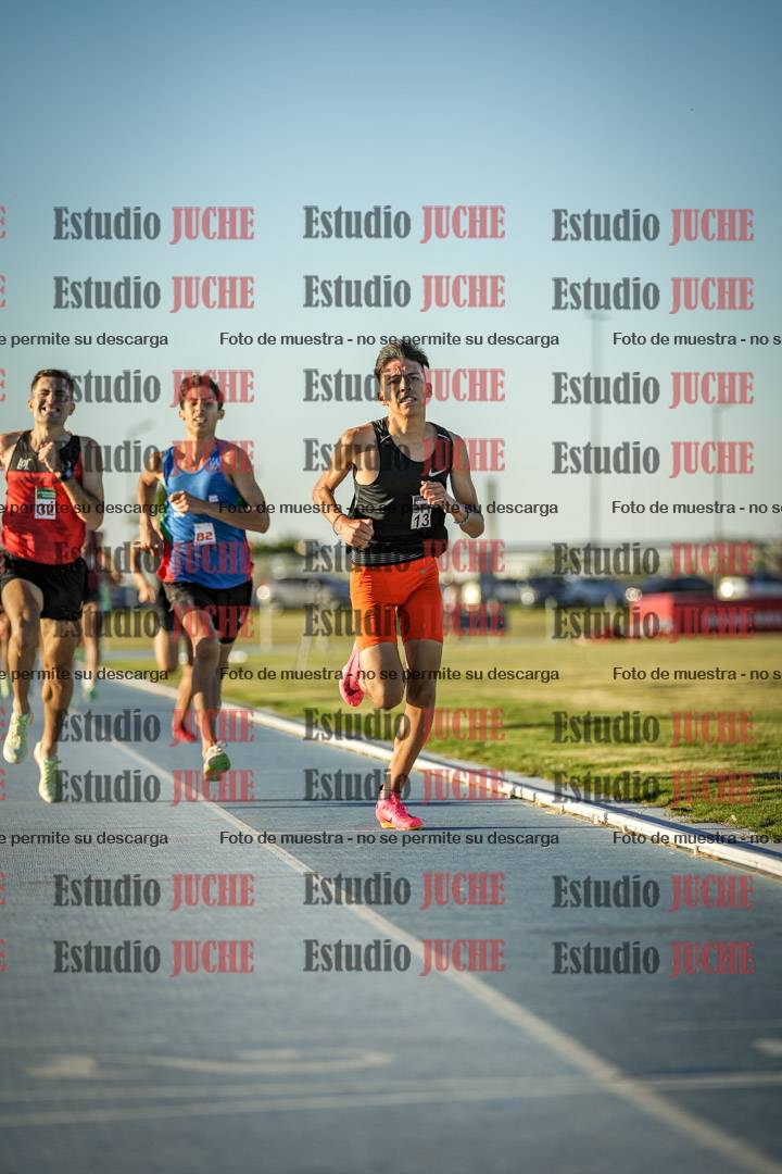 Fotos de los 1500 m llanos de varones