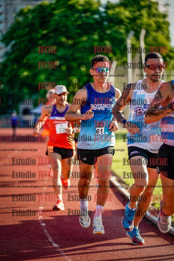 Fotos de los 3000 m llanos de varones